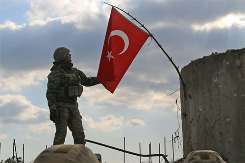 Turquía intensifica su ofensiva en Siria y los civiles pagan un alto precio